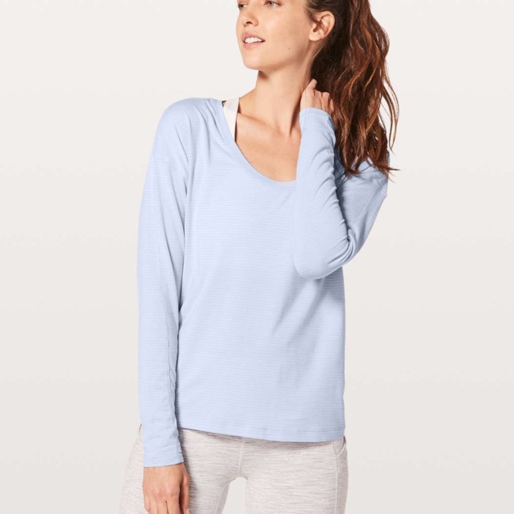 Lululemon Meant To Move Long Sleeve
Heathered Cool Breeze